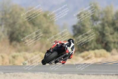 media/Oct-04-2025-CVMA (Sat) [[408bcdd6e4]]/Race 13-Amateur Supersport Open/